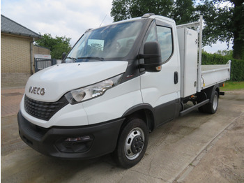 כלי רכב מסחרי מזהיר IVECO Daily 35C16 - 3.0: תמונה 3 כלי רכב מסחרי מזהיר IVECO Daily 35C16 - 3.0: תמונה 3