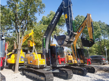 מחפר סורק VOLVO EC140DL
