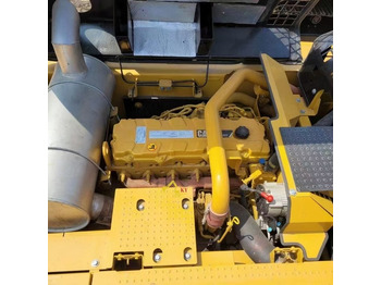 מחפר סורק 2023 Caterpillar 336D: תמונה 2