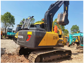 מחפר סורק VOLVO EC140