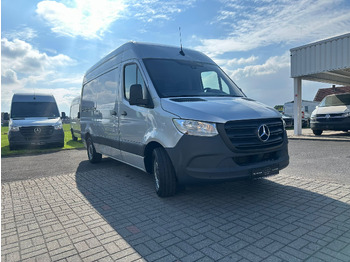 כלי רכב מסחרי עם לוח MERCEDES-BENZ Sprinter