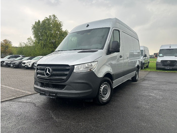 כלי רכב מסחרי עם לוח MERCEDES-BENZ Sprinter