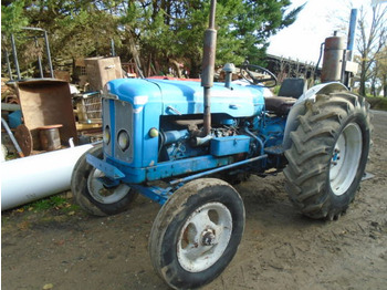 טרקטור חקלאי FORDSON