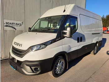 כלי רכב מסחרי עם לוח IVECO Daily 35s14