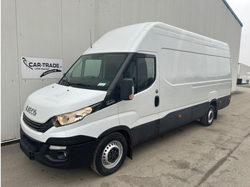 כלי רכב מסחרי עם לוח IVECO Daily 35s14