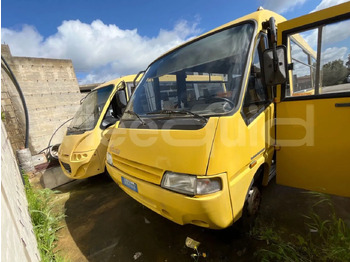 אוטובוס בית ספר IVECO