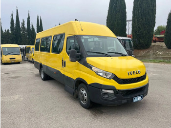 מיניבוס IVECO Daily