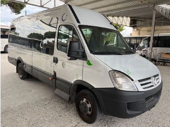 אוטובוס בין עירוני IVECO Daily