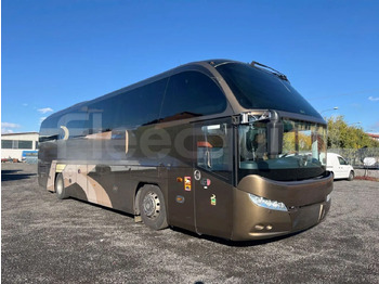 אוטובוס בין עירוני NEOPLAN