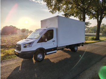 כלי רכב מסחרי עם לוח FORD Transit