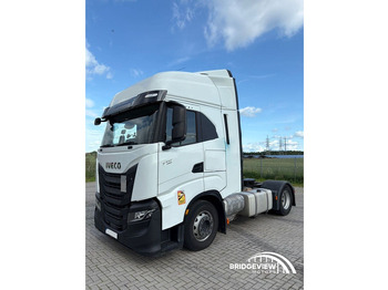 יחידת טרקטור IVECO S-WAY