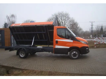 כלי רכב מסחרי מזהיר Iveco DAILY 35 C 3-STONNA WYWROTKA: תמונה 4 כלי רכב מסחרי מזהיר Iveco DAILY 35 C 3-STONNA WYWROTKA: תמונה 4