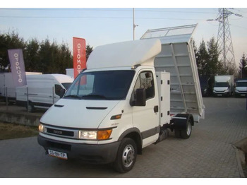 כלי רכב מסחרי מזהיר IVECO Daily