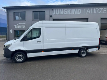 כלי רכב מסחרי עם לוח MERCEDES-BENZ Sprinter 317