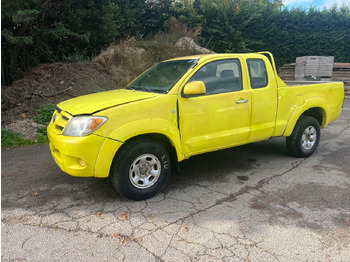 טנדר TOYOTA Hilux