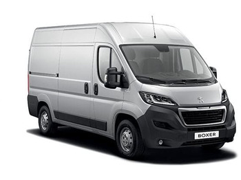 כלי רכב מסחרי עם לוח PEUGEOT Boxer