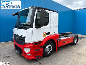 יחידת טרקטור MERCEDES-BENZ Actros 1843