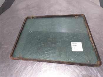 תא ופנים הרכב AHLMANN