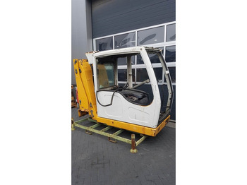 תא ופנים הרכב LIEBHERR