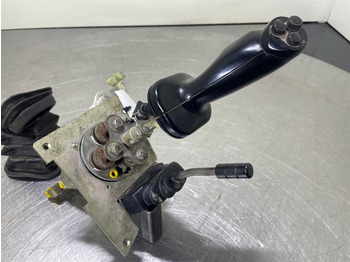 הַחכָּרָה Liebherr L514 Speeder-9841474/5716042-Joystick/Steuergriff Liebherr L514 Speeder-9841474/5716042-Joystick/Steuergriff: תמונה 3
