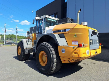 מעמיס גלגלים Liebherr L580: תמונה 5
