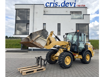 מעמיס גלגלים CATERPILLAR 906M