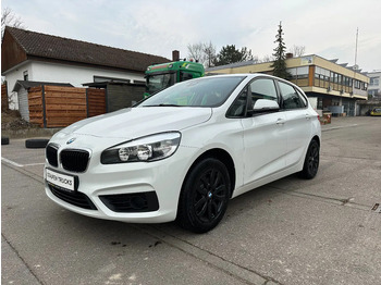 סדאן BMW