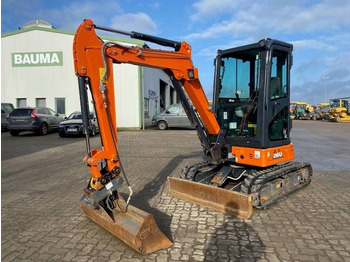 מיני מחפר HITACHI ZX26U-6