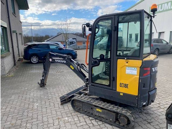 מיני מחפר Volvo EC 18 E MIETE / RENTAL (12001761): תמונה 2