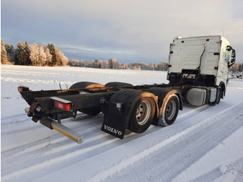 משאית עם שלדת תא Volvo FH 13: תמונה 4