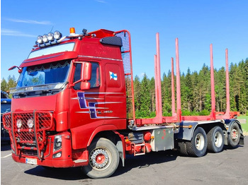 משאית עץ VOLVO FH16