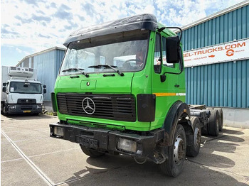 משאית עם שלדת תא MERCEDES-BENZ SK