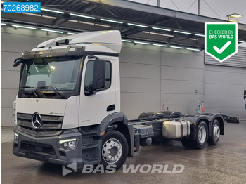 משאית עם שלדת תא MERCEDES-BENZ Actros 2532
