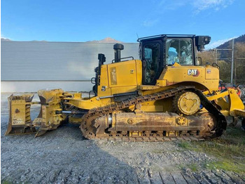 דחפור CATERPILLAR D6