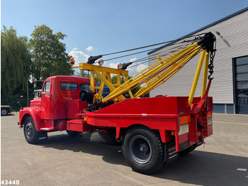 משאית גרירה SCANIA