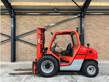 מלגזת שטח קשה MANITOU