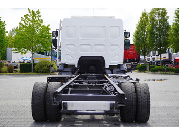 משאית עם שלדת תא RENAULT D12 / Chassis 5.6 m / Differential lock / 160 tho. km: תמונה 4