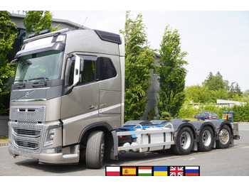 משאית עם שלדת תא VOLVO FH16 750
