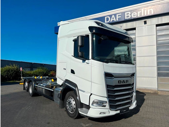 מוביל מכולות/ משאית החלפת גוף DAF XG 480