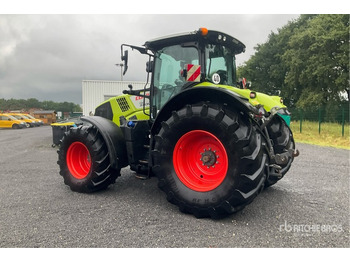 טרקטור חקלאי CLAAS Axion 810