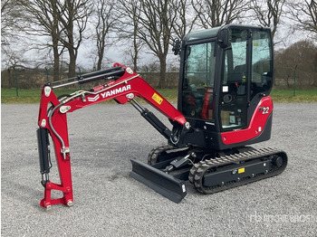 מיני מחפר YANMAR