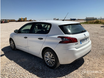 מכונית PEUGEOT