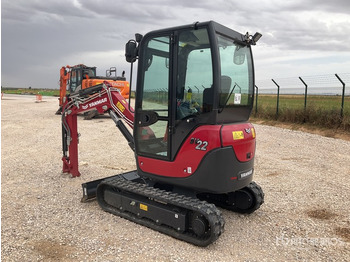מיני מחפר YANMAR