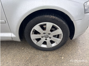 מכונית 2004 Audi A3 Automobile: תמונה 4 מכונית 2004 Audi A3 Automobile: תמונה 4