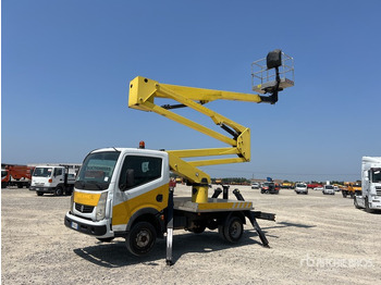 פלטפורמה אווירית מותקנת על משאית RENAULT Maxity