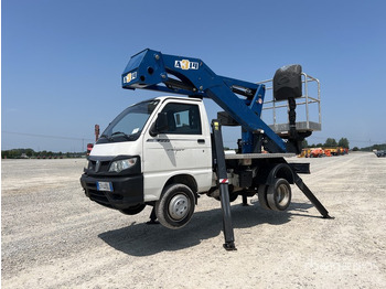 פלטפורמה אווירית מותקנת על משאית 2013 Piaggio Porter 2013 Socage A314 14 m on Bucket Truck: תמונה 2