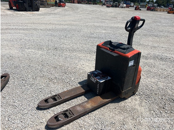 משאית משטחים 2019 Toyota LWE180 Electric Pallet Jack: תמונה 2