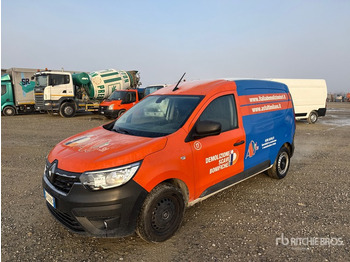 משאית תיבה RENAULT