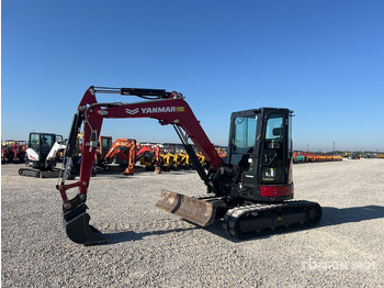 מיני מחפר YANMAR