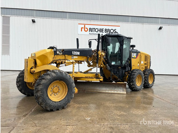 מפלסת CATERPILLAR 120